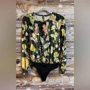 Velvet Zara Floral Bodysuit Size S